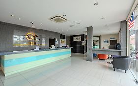 Gl Hotel